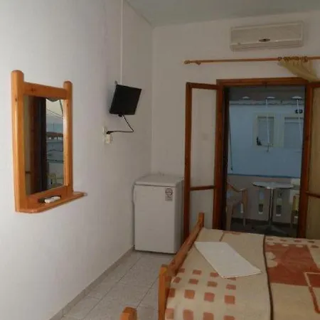 Ferienwohnung Lybian Sea Kalamaki  Zimmer foto